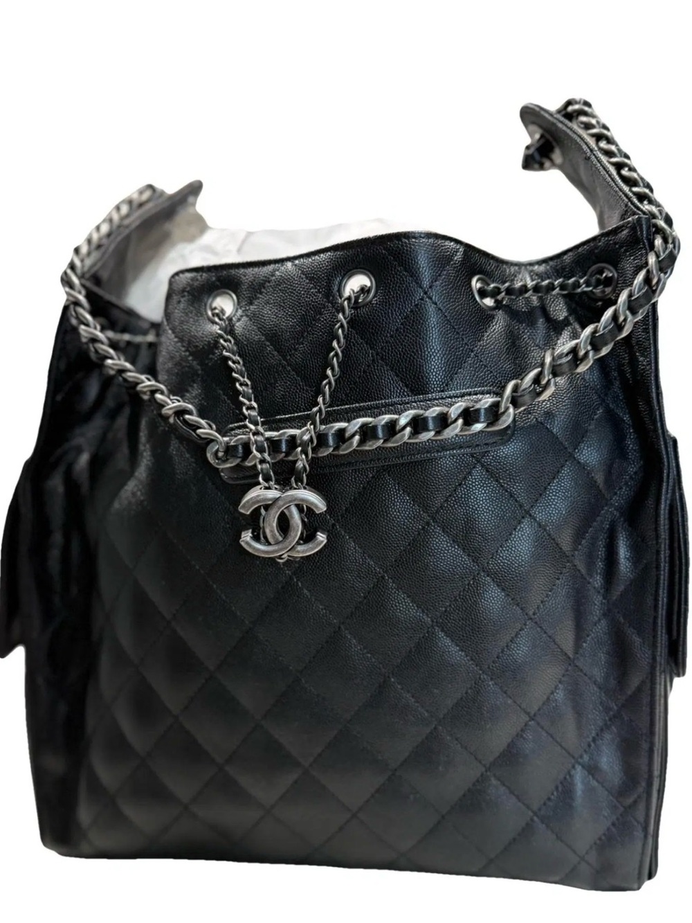 Chanel 25 Medium – NWT Caviar with Ruthenium Hardware in Excellent Condition
